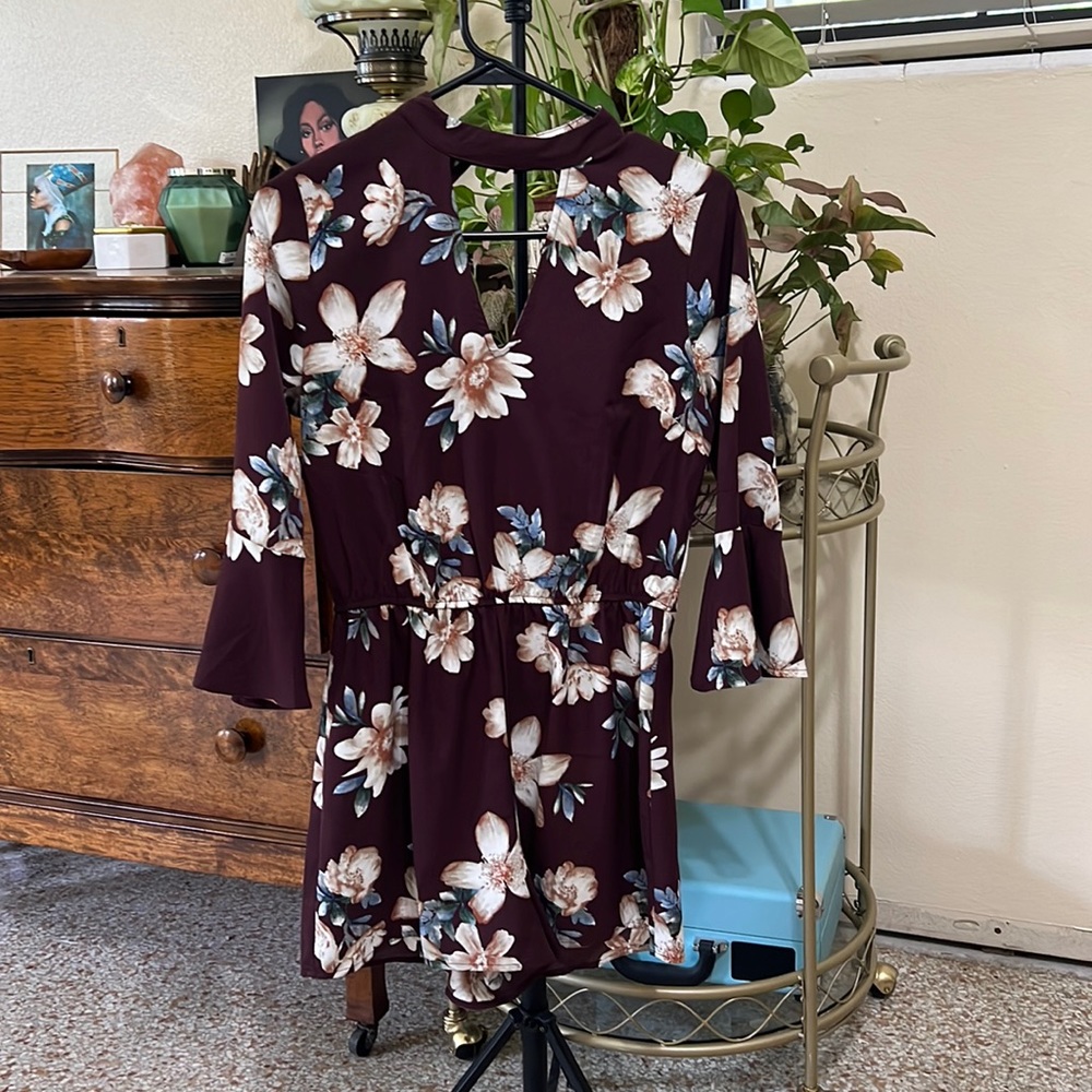 Floral romper. In great condition